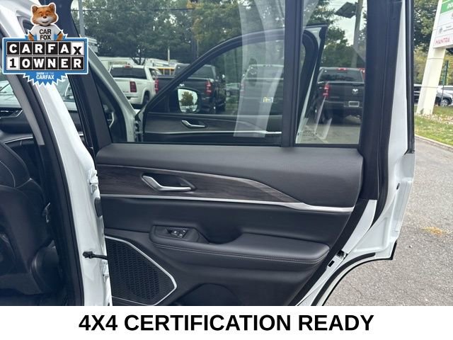 Used 2022 Jeep Grand Cherokee Limited image 31