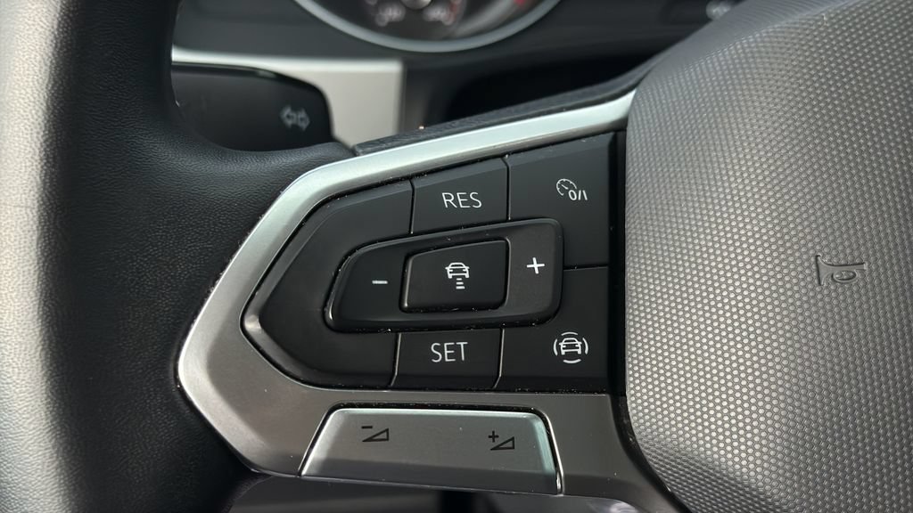 Used 2021 Volkswagen Atlas SEL AWD/4WD image 23
