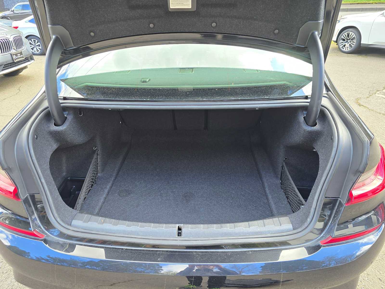 Used 2021 BMW 330i xDrive Sedan w/ M Sport Package image 13