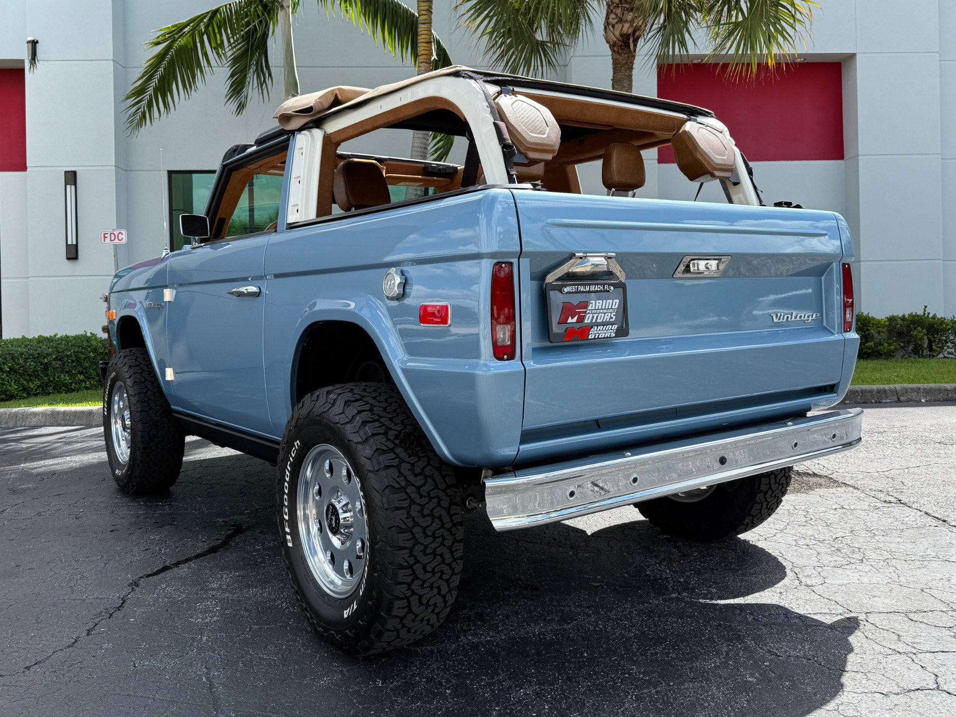 Used 2023 Ford Bronco Black Diamond image 9