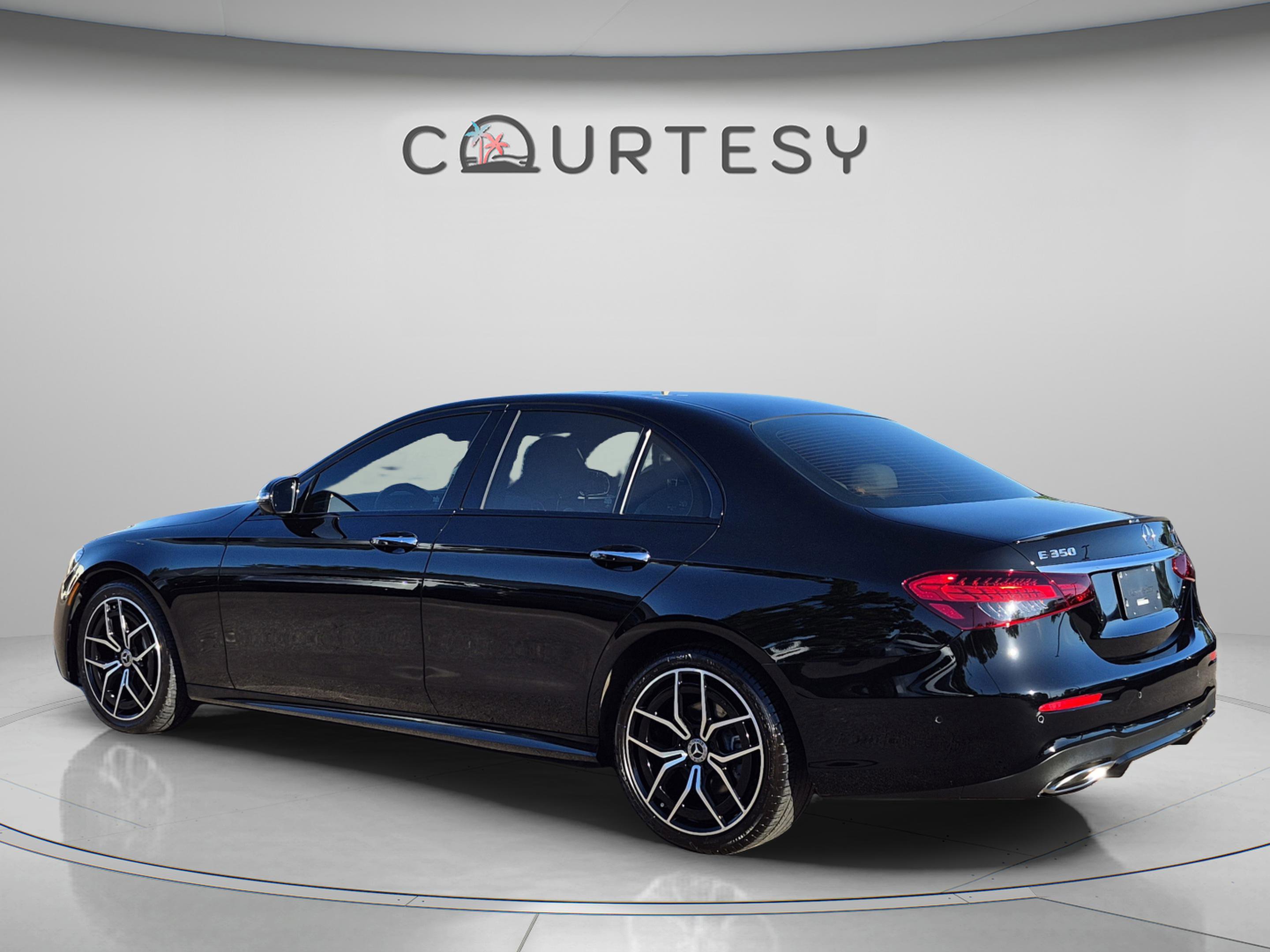 Used 2022 Mercedes-Benz E 350 Sedan image 5