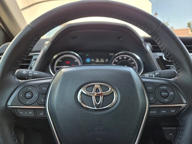 Used 2020 Toyota Camry XLE FWD image 32