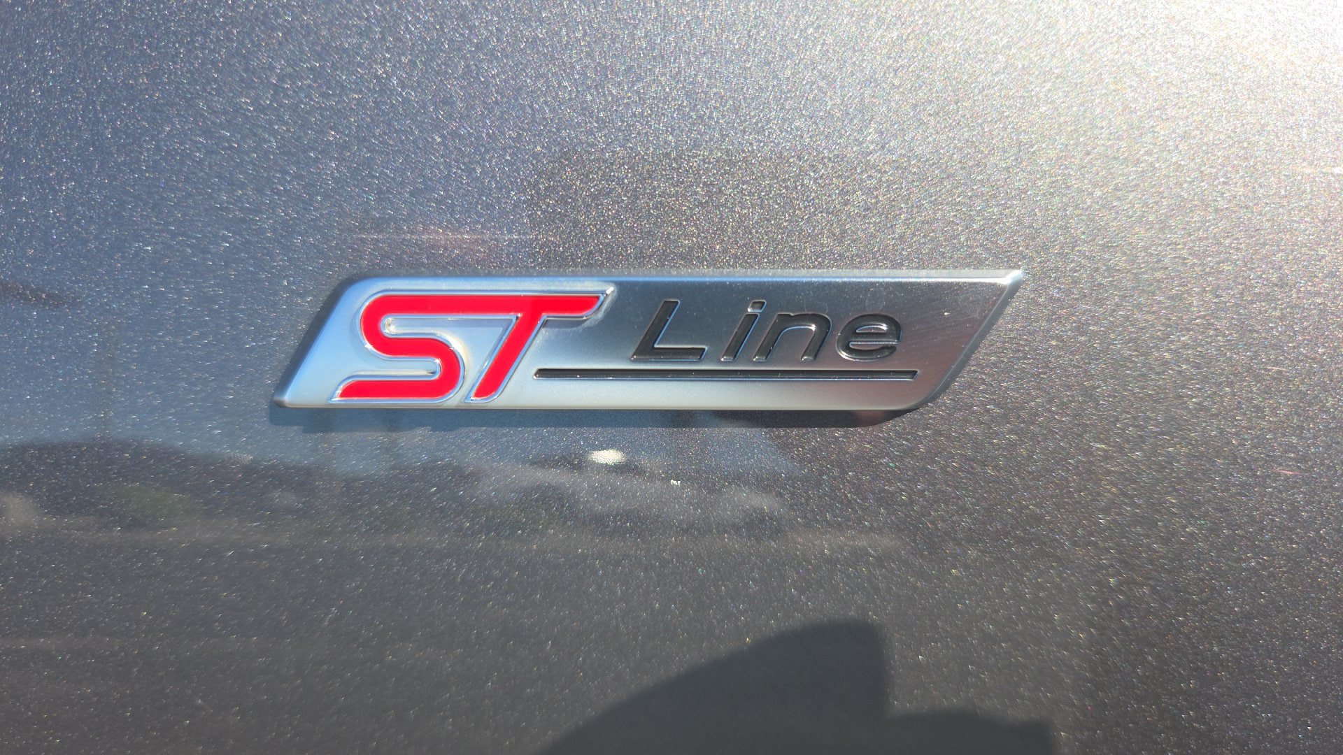 Used 2023 Ford Escape ST-Line w/ Tech Pack #1 AWD/4WD image 6