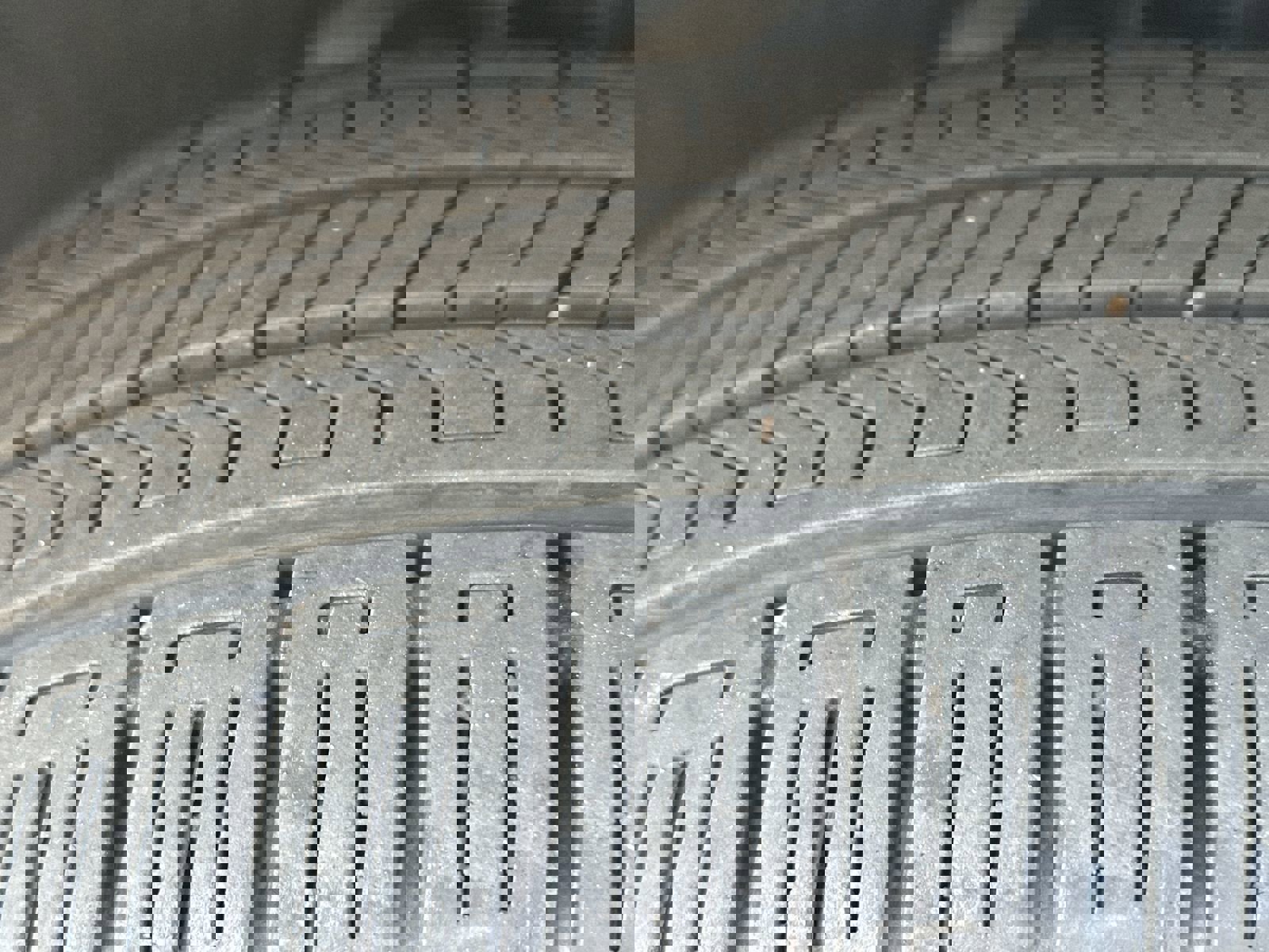 Certified 2026 Chevrolet Equinox RS w/ Convenience Package III image 12