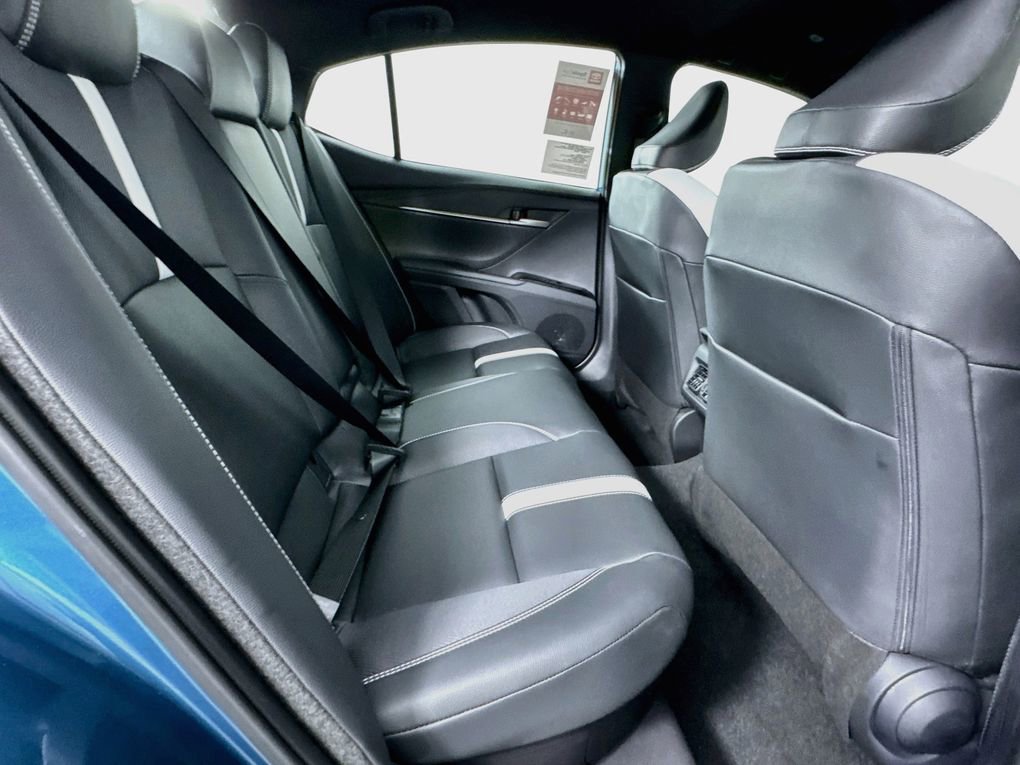 Used 2026 Toyota Camry SE FWD image 27