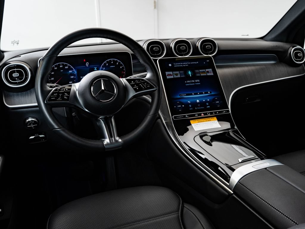 Certified 2026 Mercedes-Benz GLC 300 4MATIC image 4
