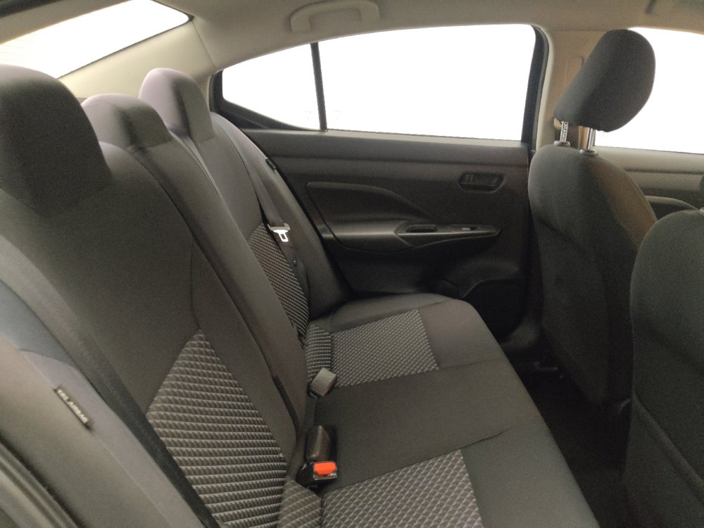 Used 2021 Nissan Versa S FWD image 19