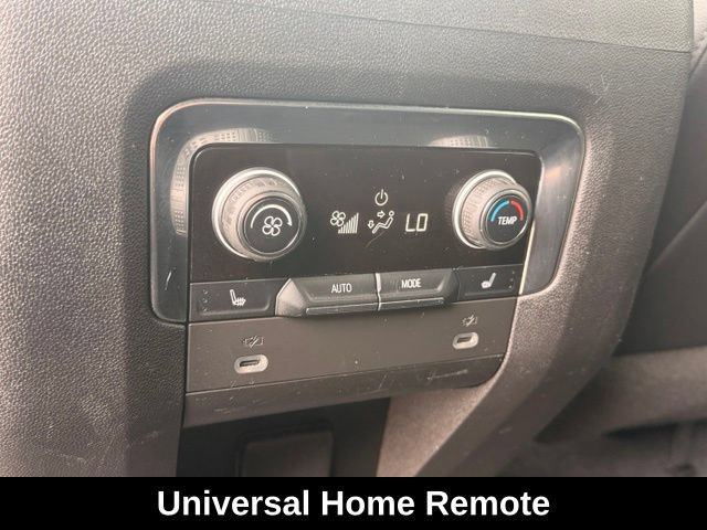 Used 2022 Chevrolet Tahoe Z71 w/ Luxury Package AWD/4WD image 12