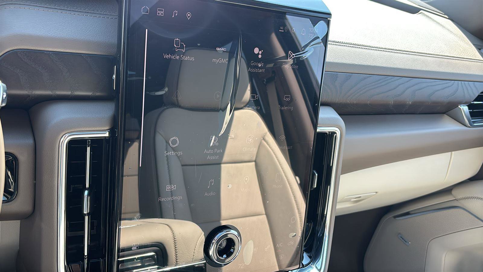 New 2026 GMC Yukon XL Denali w/ Denali Reserve Package image 36