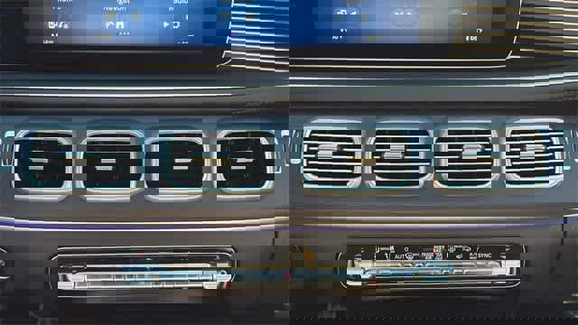 Certified 2025 Mercedes-Benz GLS 450 4MATIC image 46