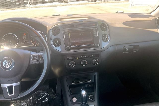 Used 2017 Volkswagen Tiguan S AWD/4WD image 6