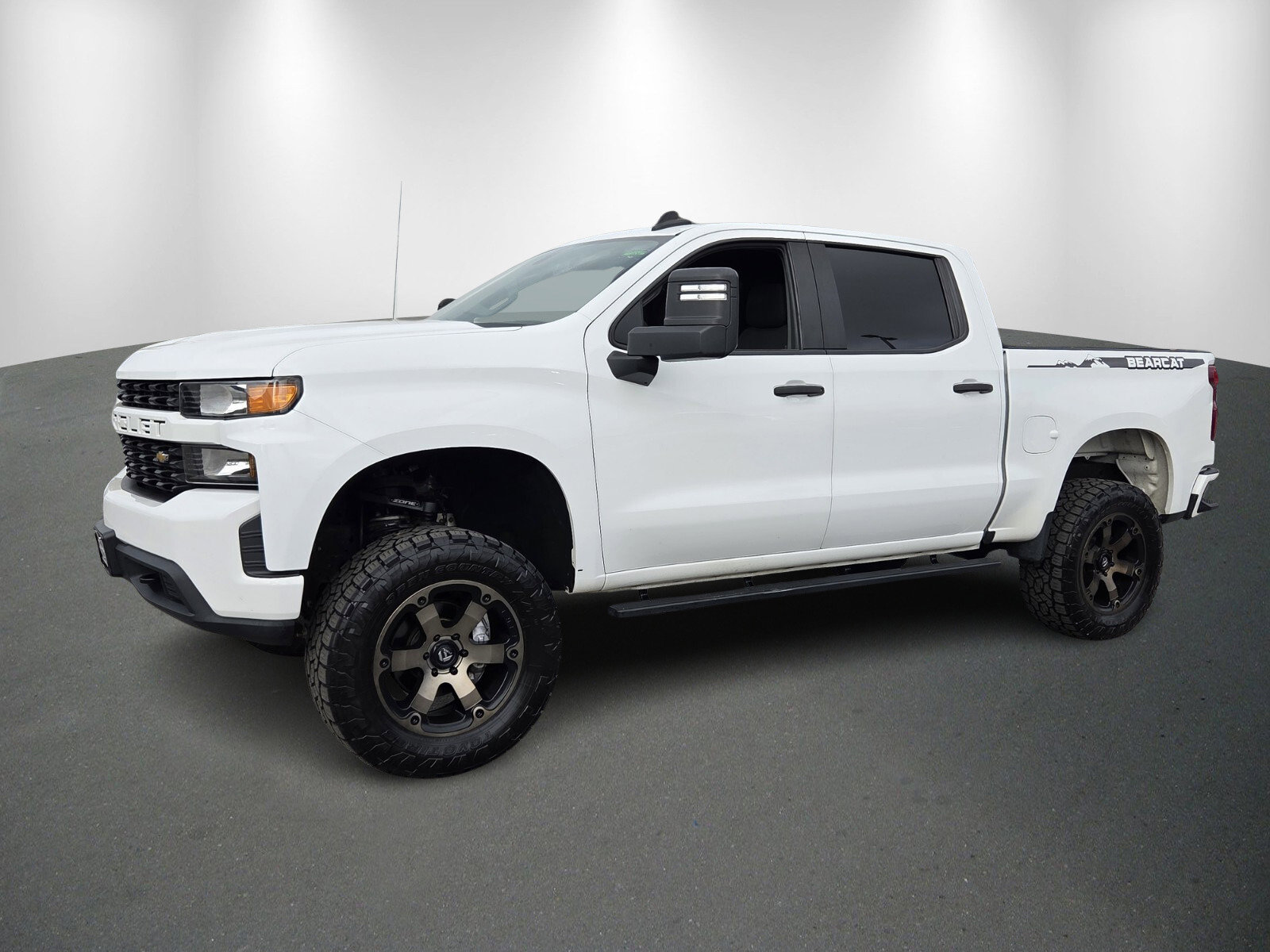 Used 2020 Chevrolet Silverado 1500 Custom w/ Custom Max Trailering Package image 3