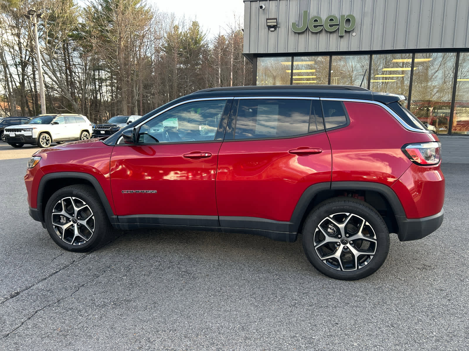 Used 2026 Jeep Compass Limited image 8