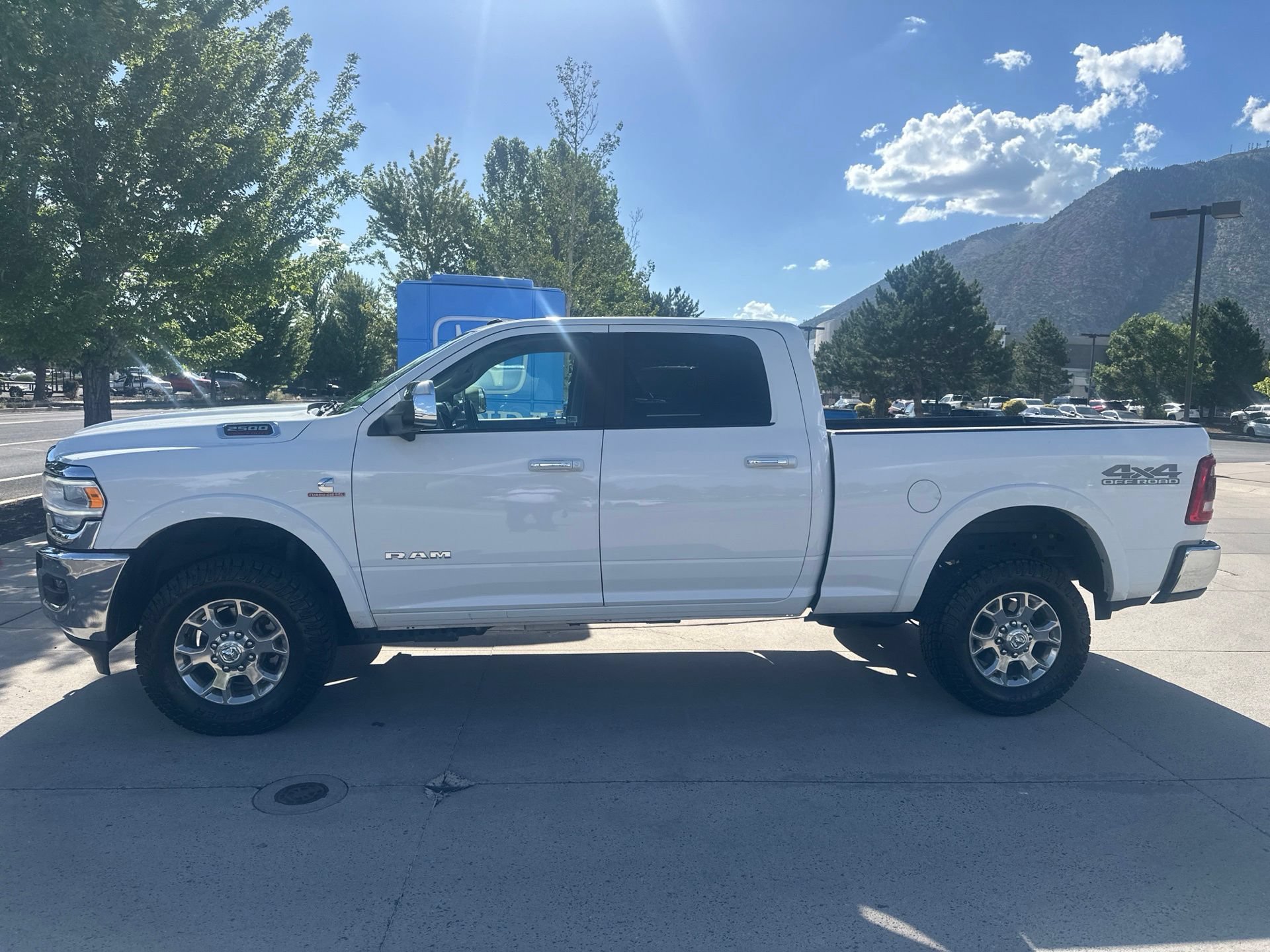 Used 2021 RAM 2500 Laramie w/ Safety Group AWD/4WD image 2