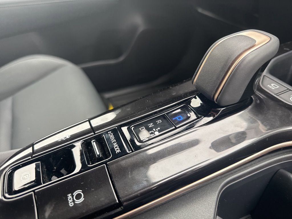 New 2026 Toyota Crown Platinum AWD/4WD image 7