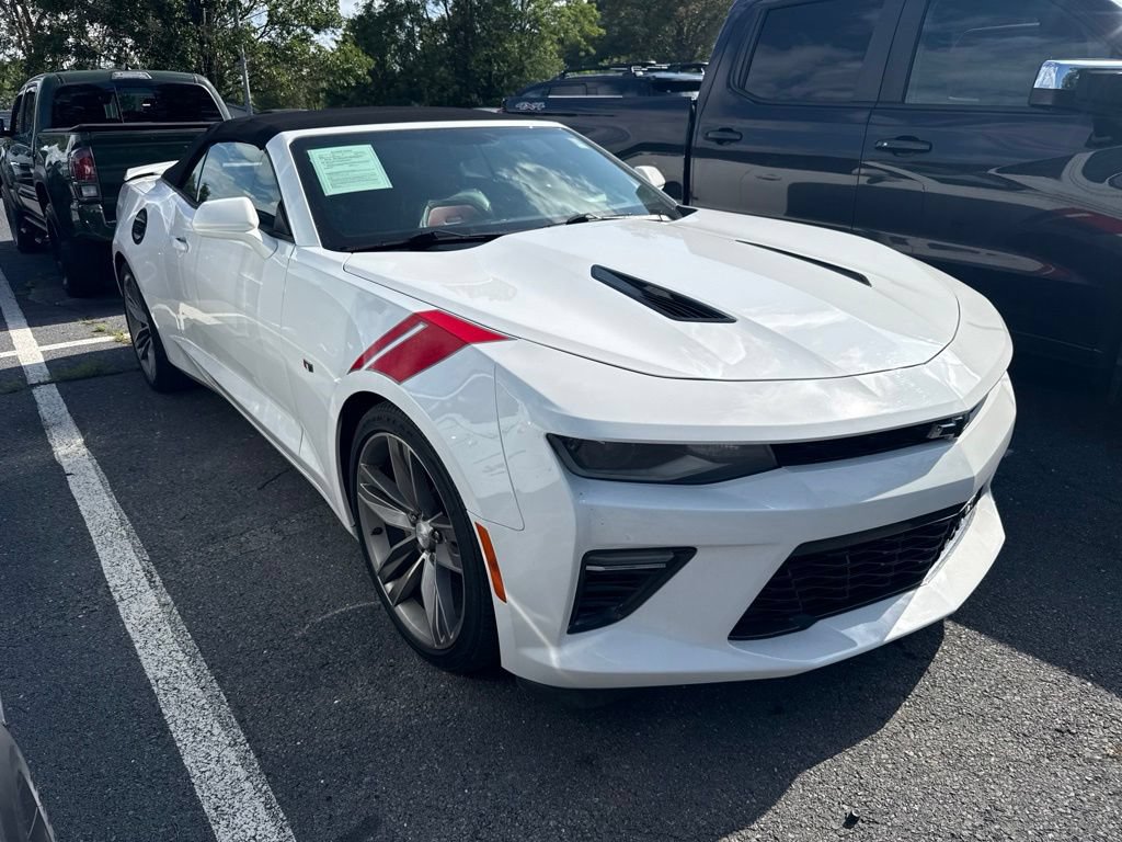 Used 2018 Chevrolet Camaro SS RWD image 1