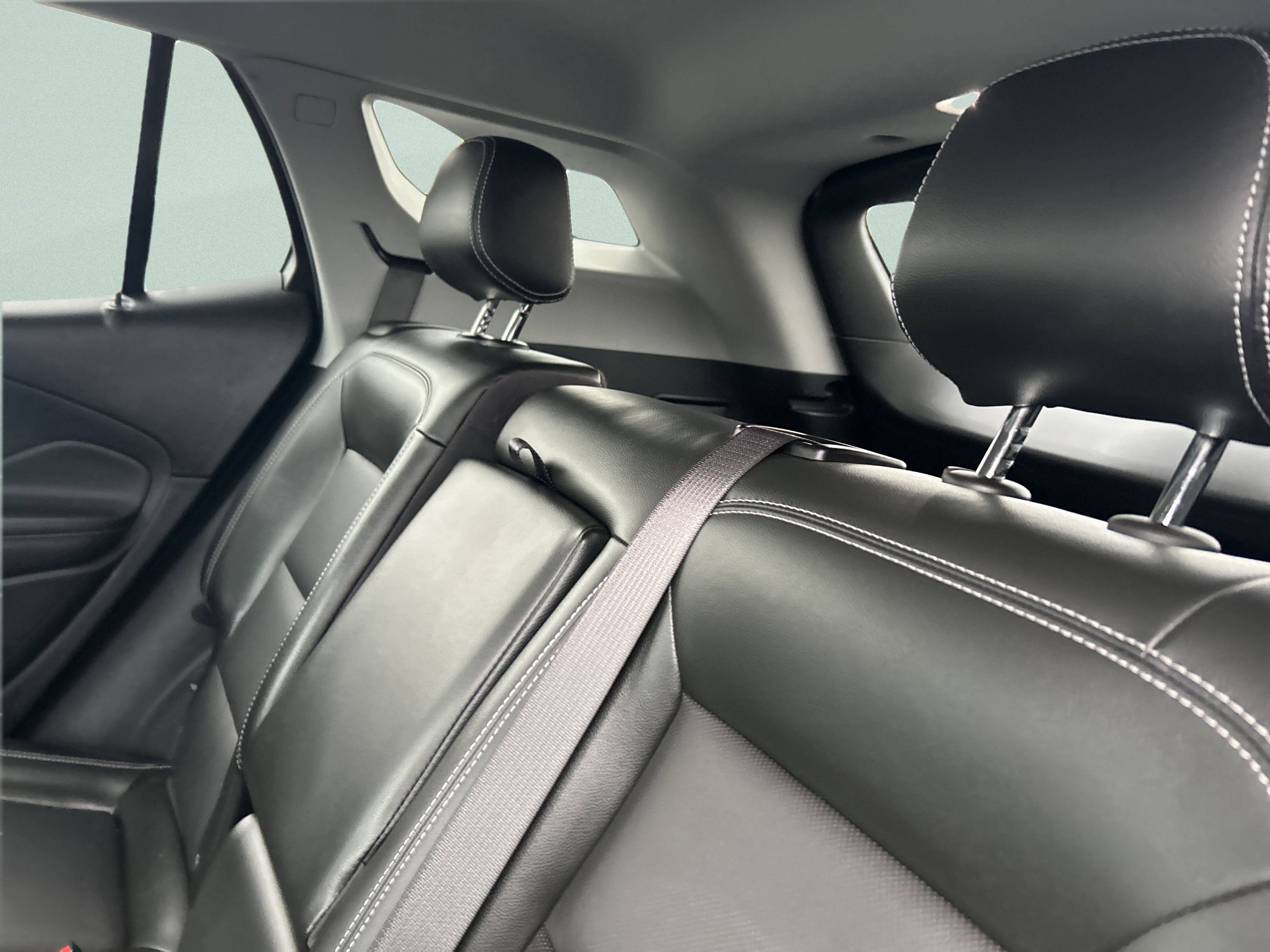 Used 2022 GMC Terrain SLT image 15