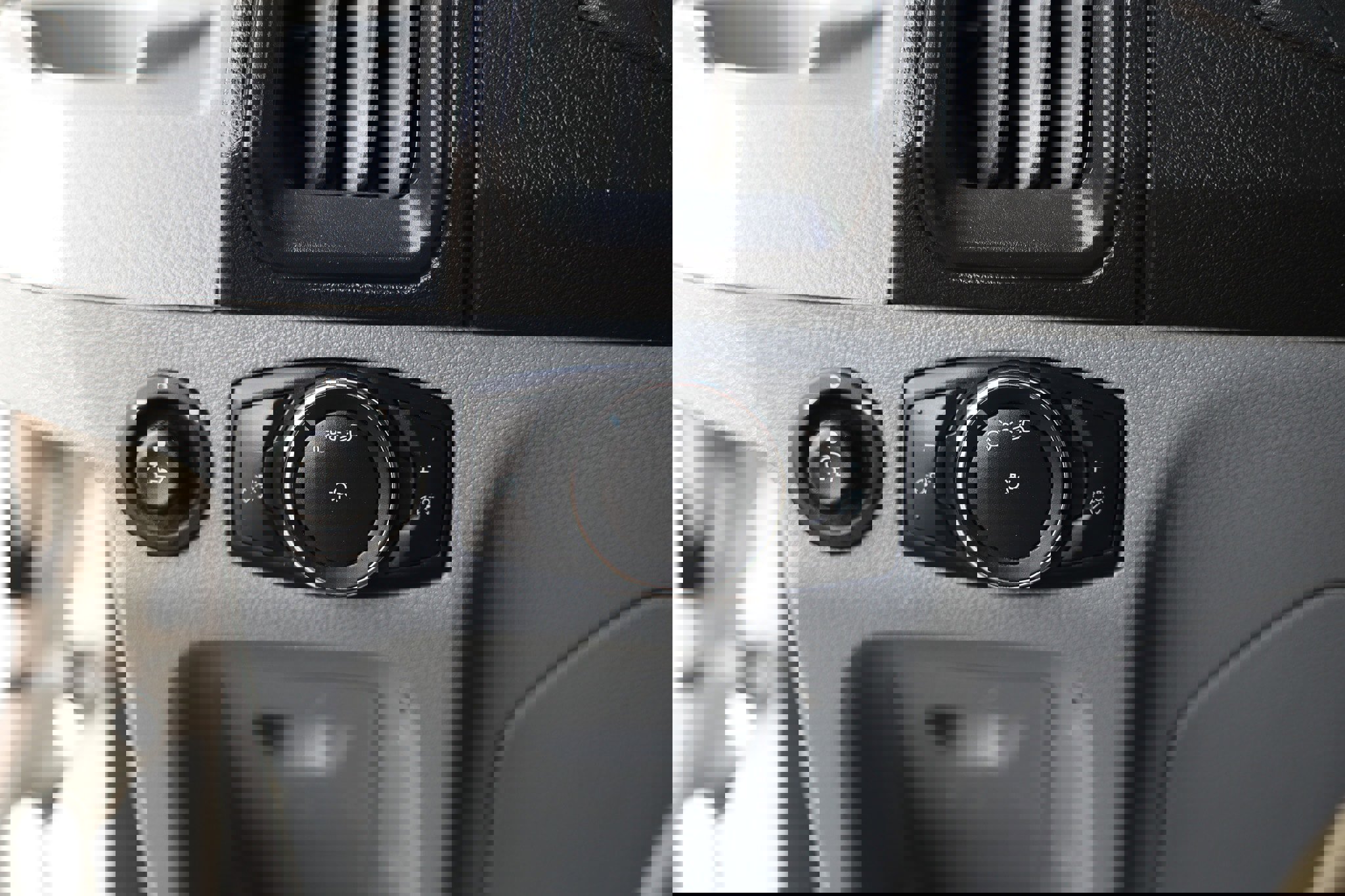 Used 2018 Ford Transit 250 130 Low Roof w/ Exterior Upgrade Package image 41