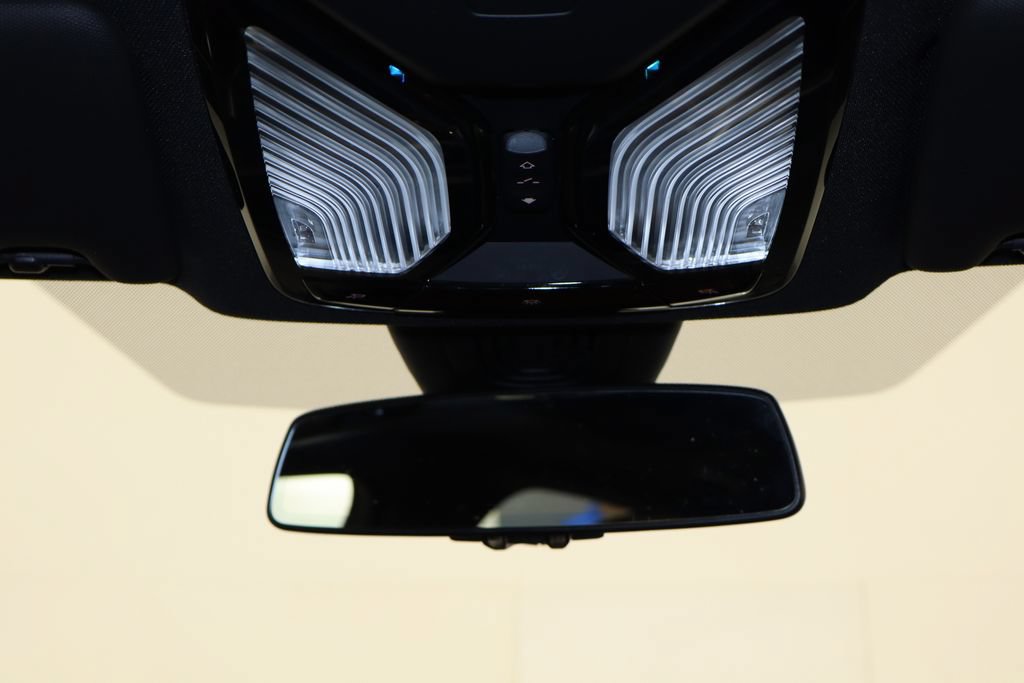 Used 2023 BMW i4 eDrive35 w/ Premium Package RWD image 27