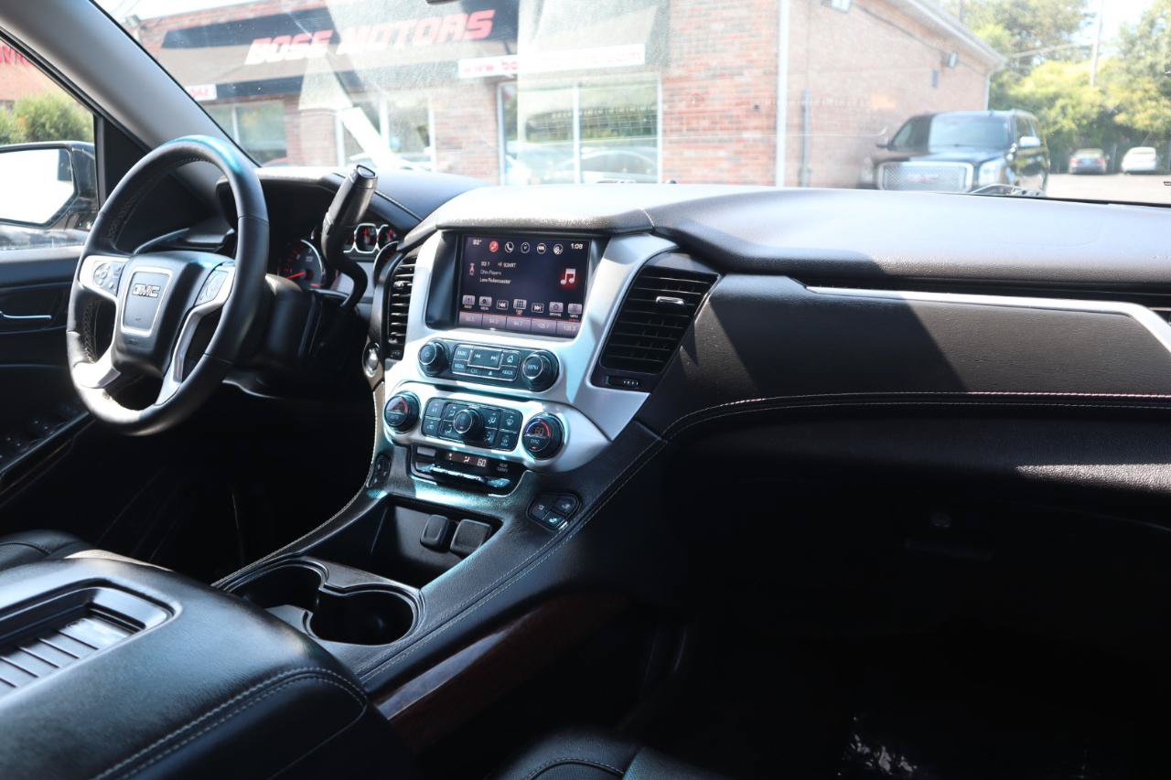 Used 2016 GMC Yukon XL SLT w/ Open Road Package AWD/4WD image 11