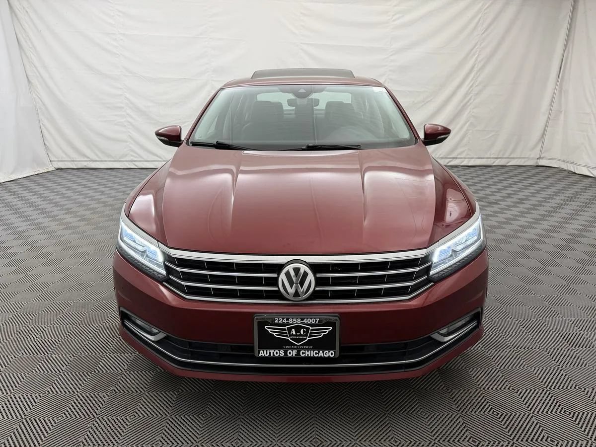 Used 2016 Volkswagen Passat 1.8T SEL Premium FWD image 3