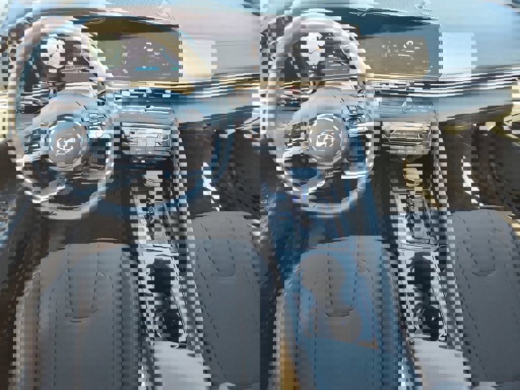 Used 2024 Hyundai Elantra SEL w/ Convenience Package image 10