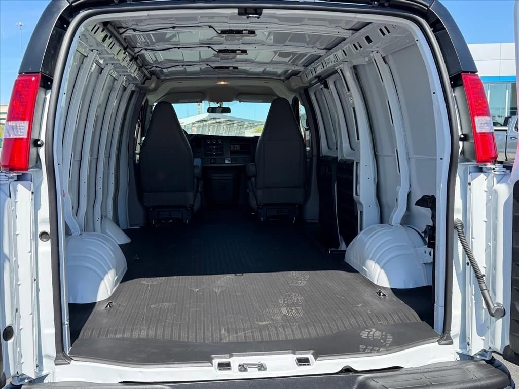 New 2026 Chevrolet Express 2500 w/ Driver Convenience Package RWD image 8