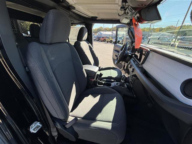 Used 2024 Jeep Gladiator Sport image 26
