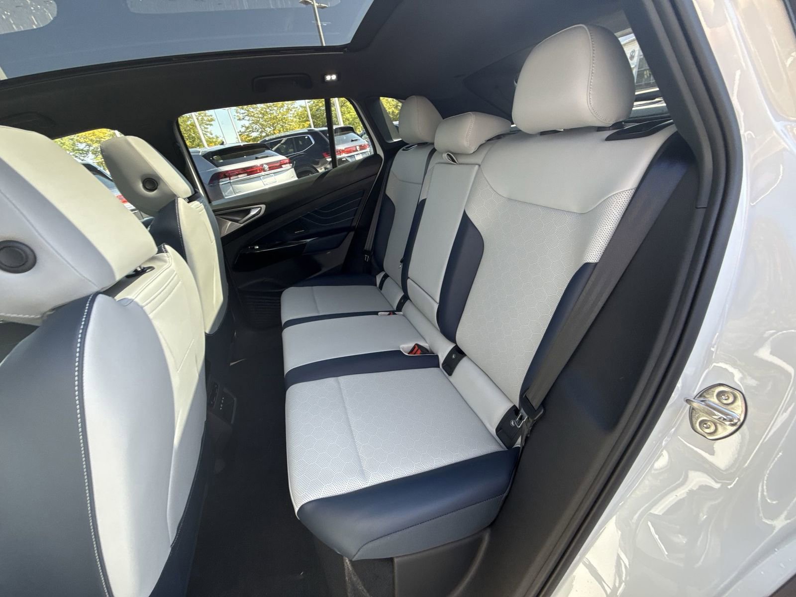 New 2025 Volkswagen ID.4 Pro S Plus image 24