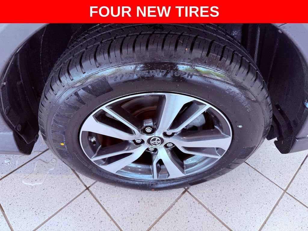 Used 2016 Toyota RAV4 XLE image 4