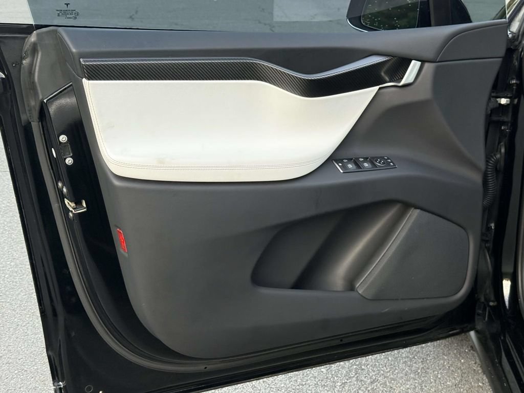 Used 2019 Tesla Model X Performance AWD/4WD image 9