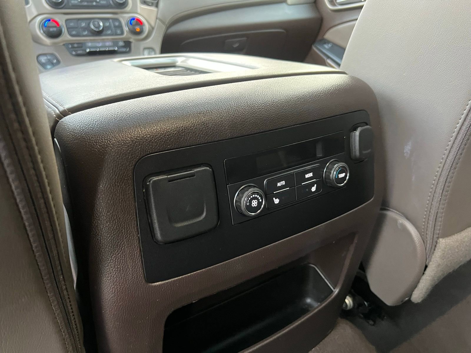 Used 2019 GMC Yukon XL Denali image 22