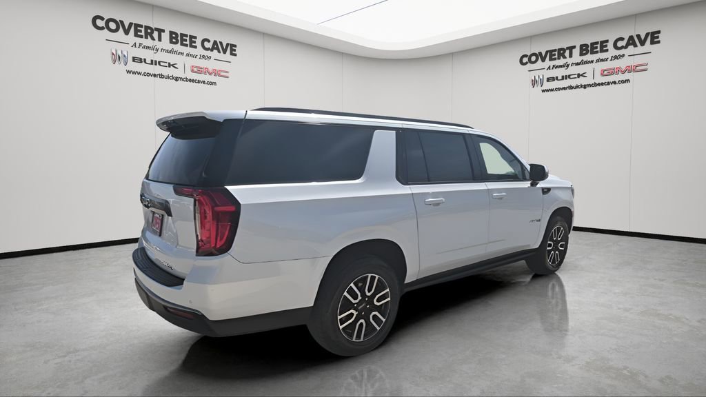 Used 2022 GMC Yukon XL AT4 w/ Max Trailering Package image 9