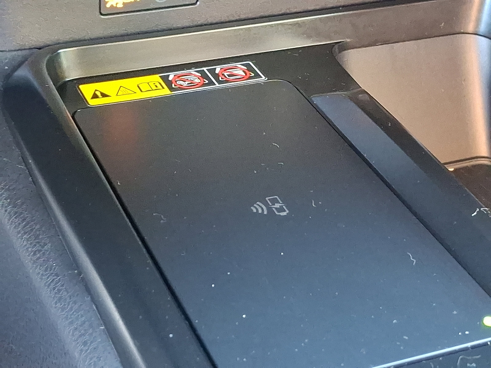 Certified 2025 Toyota Camry Hybrid image 25