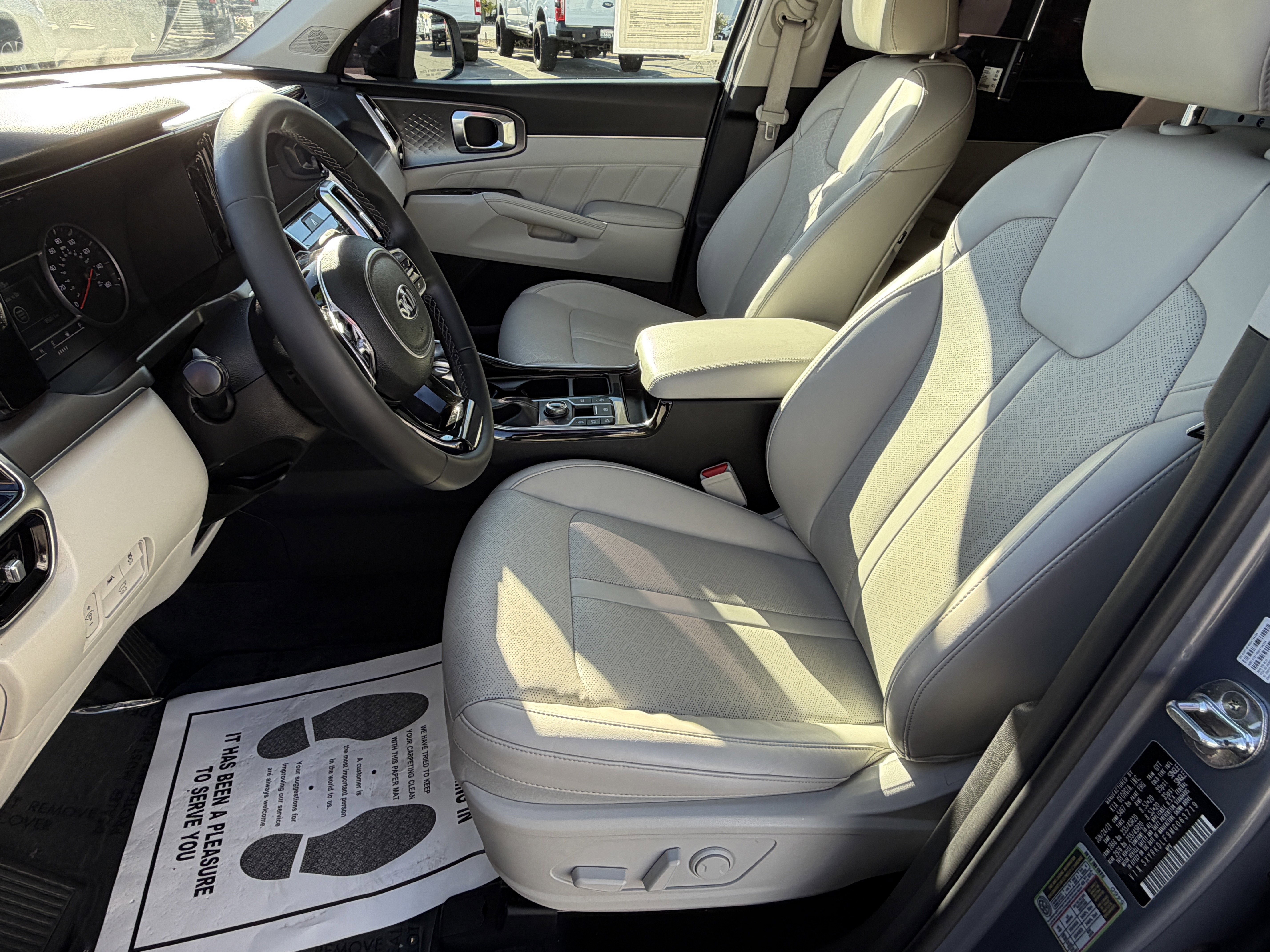 Used 2021 Kia Sorento SX image 13