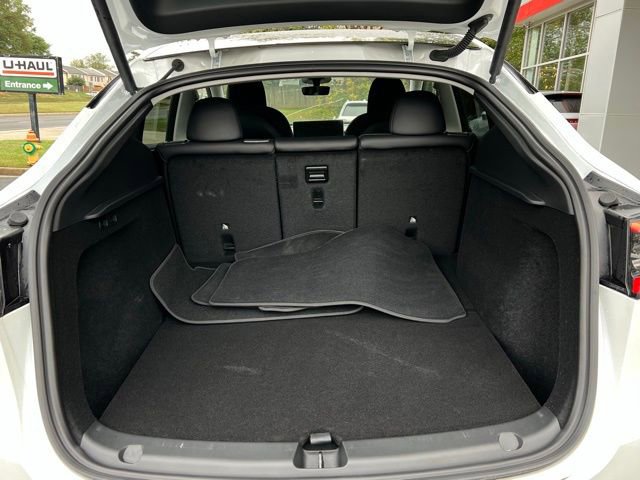 Used 2025 Tesla Model Y Long Range image 18