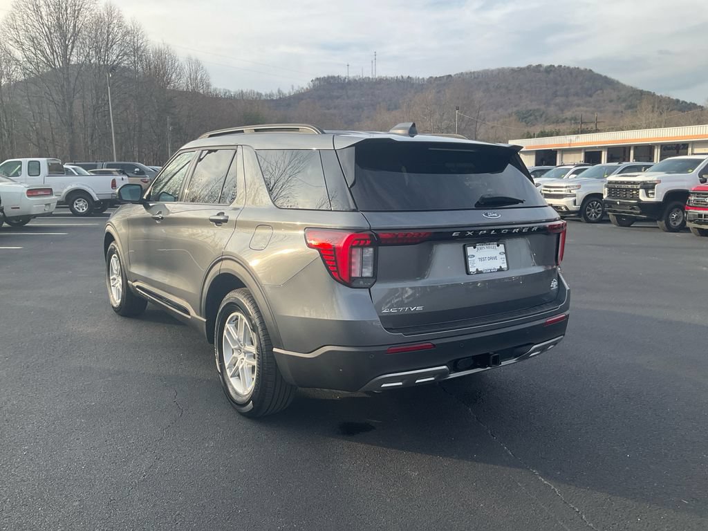 New 2026 Ford Explorer Active w/ Active Comfort Package RWD image 7