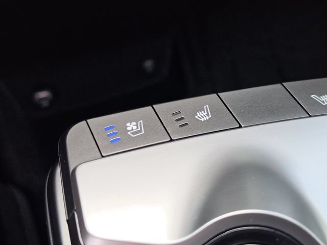 Used 2024 Kia EV6 Wind RWD image 35