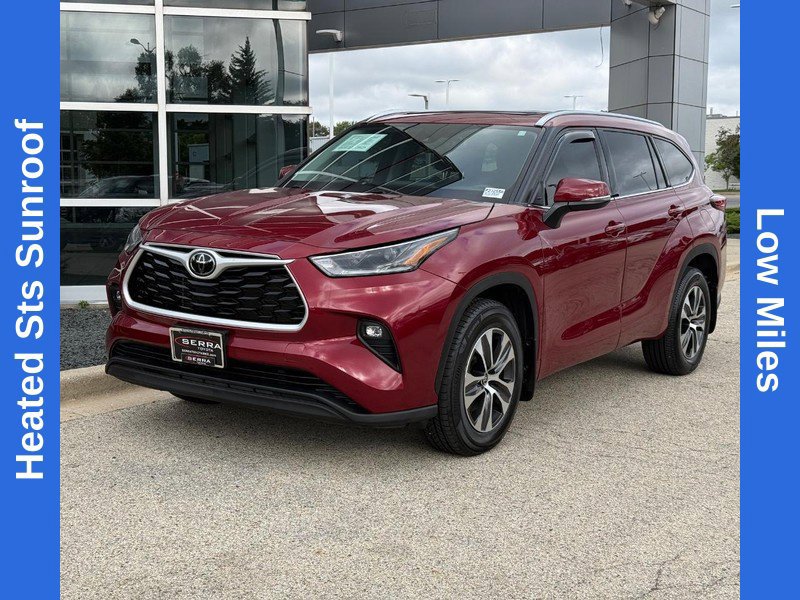 Used 2021 Toyota Highlander XLE AWD/4WD image 7