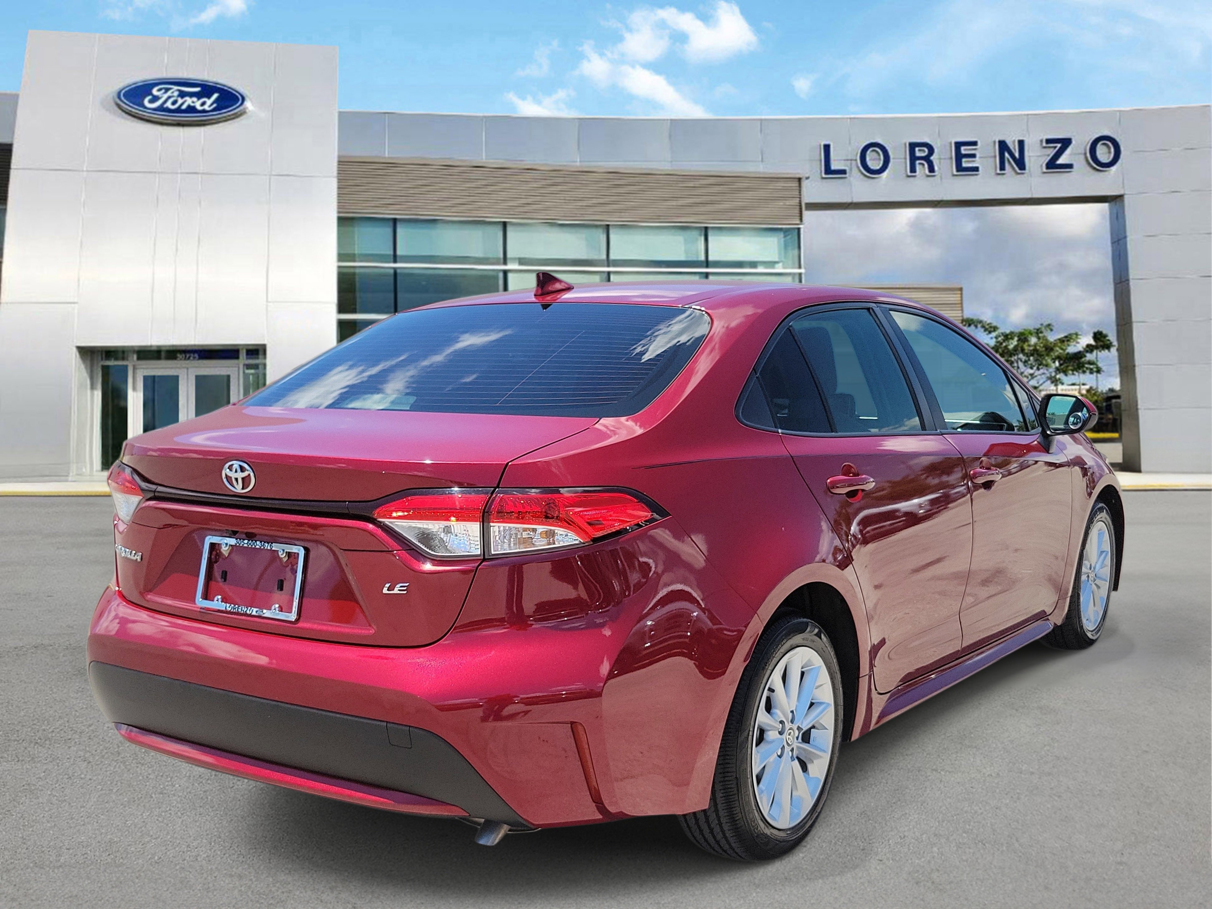 Used 2022 Toyota Corolla LE w/ LE Convenience Package FWD image 5
