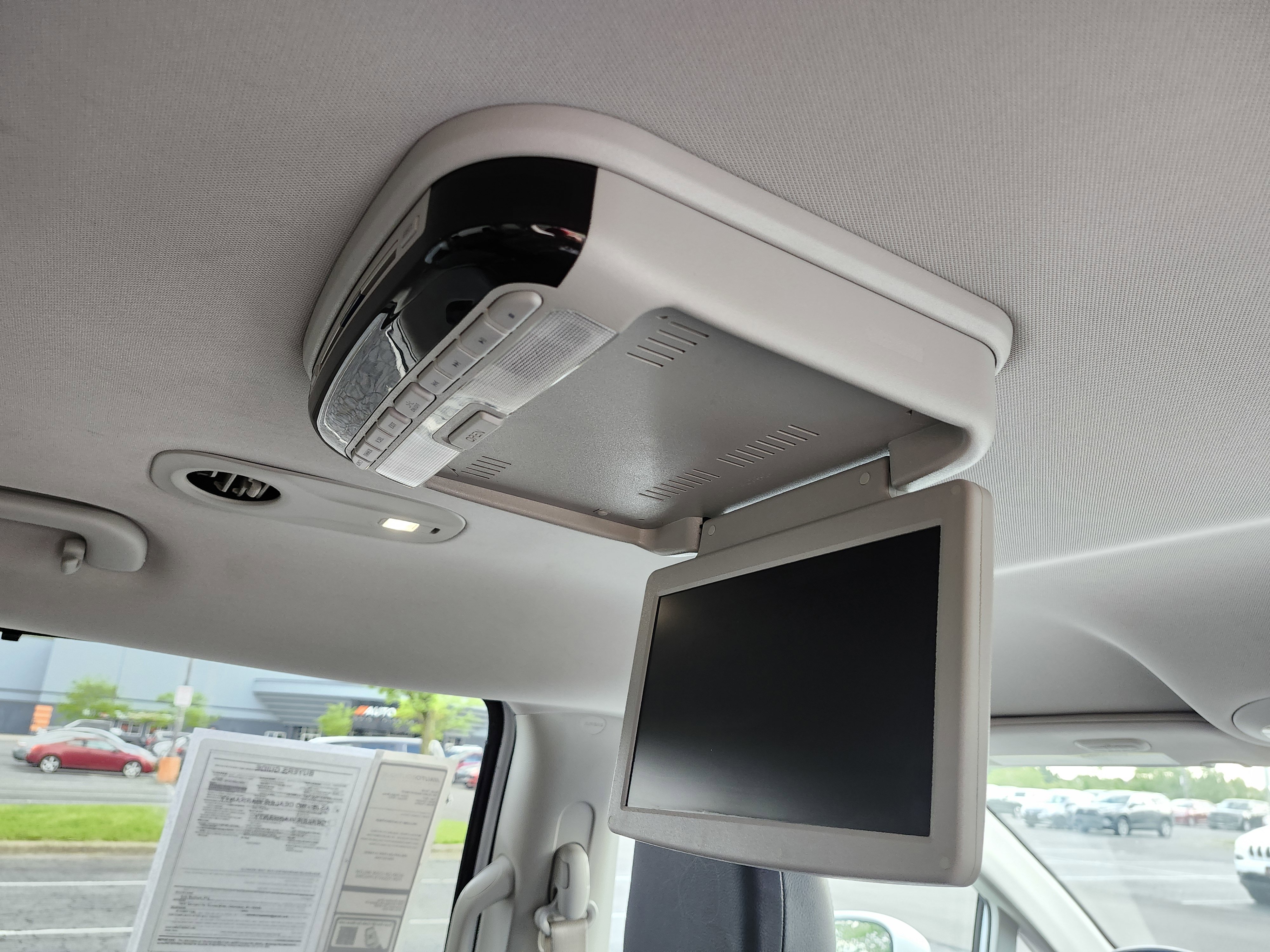 Used 2017 Chrysler Pacifica Touring-L FWD image 21