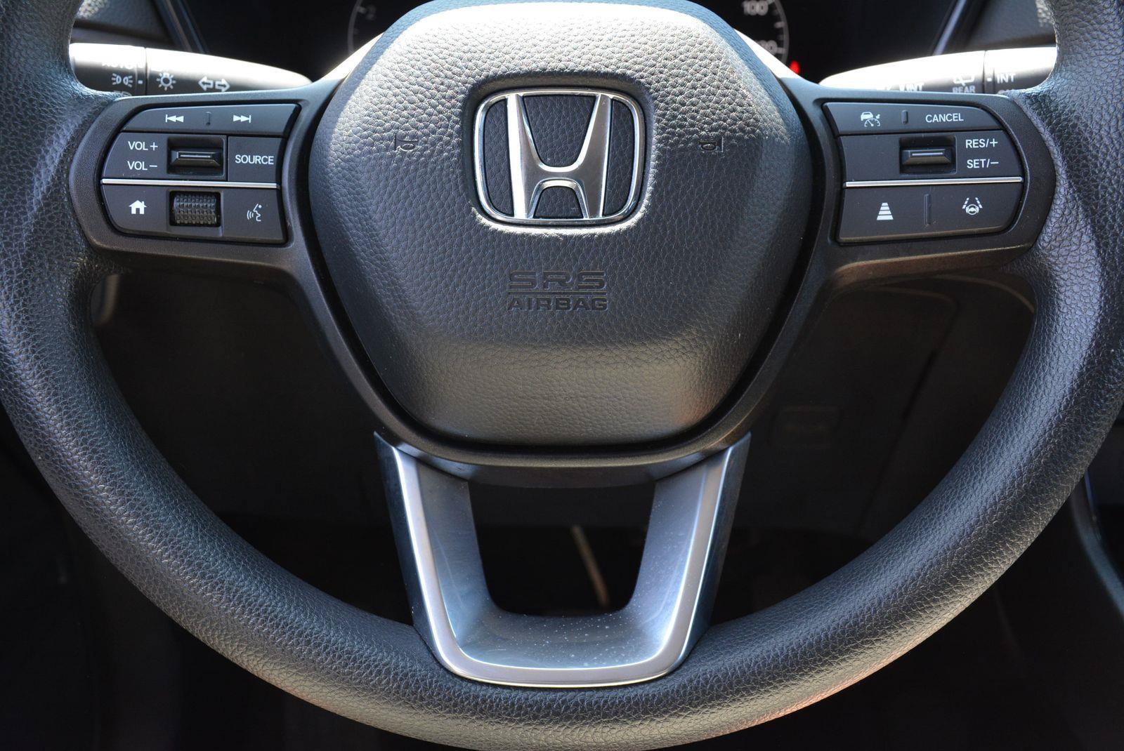 Used 2025 Honda CR-V LX image 25