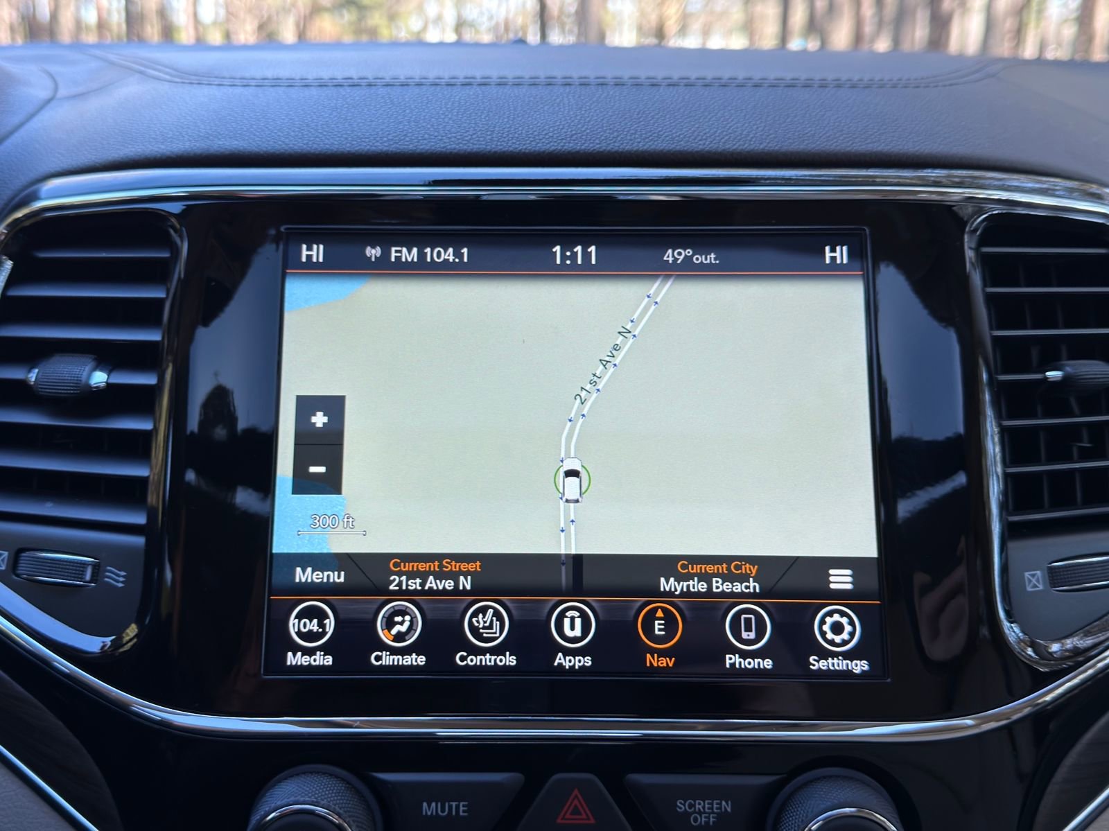 Used 2020 Jeep Grand Cherokee Summit image 4