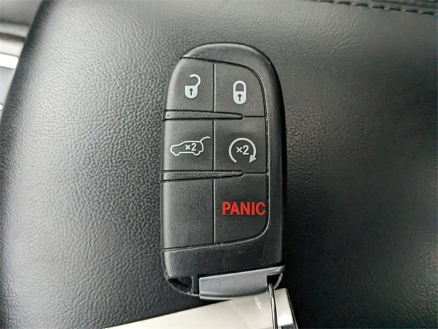 Used 2021 Jeep Grand Cherokee Limited w/ Luxury Group II image 31