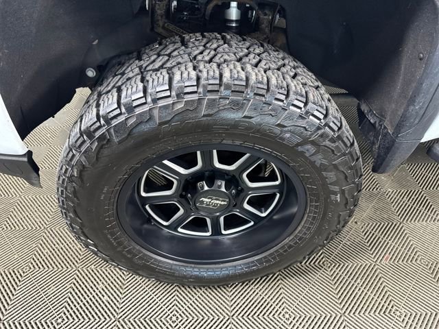 Used 2022 GMC Sierra 2500 AT4 w/ AT4 Premium Plus Package image 10