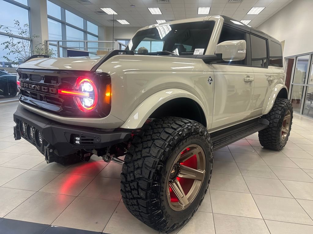 New 2025 Ford Bronco Outer Banks image 4