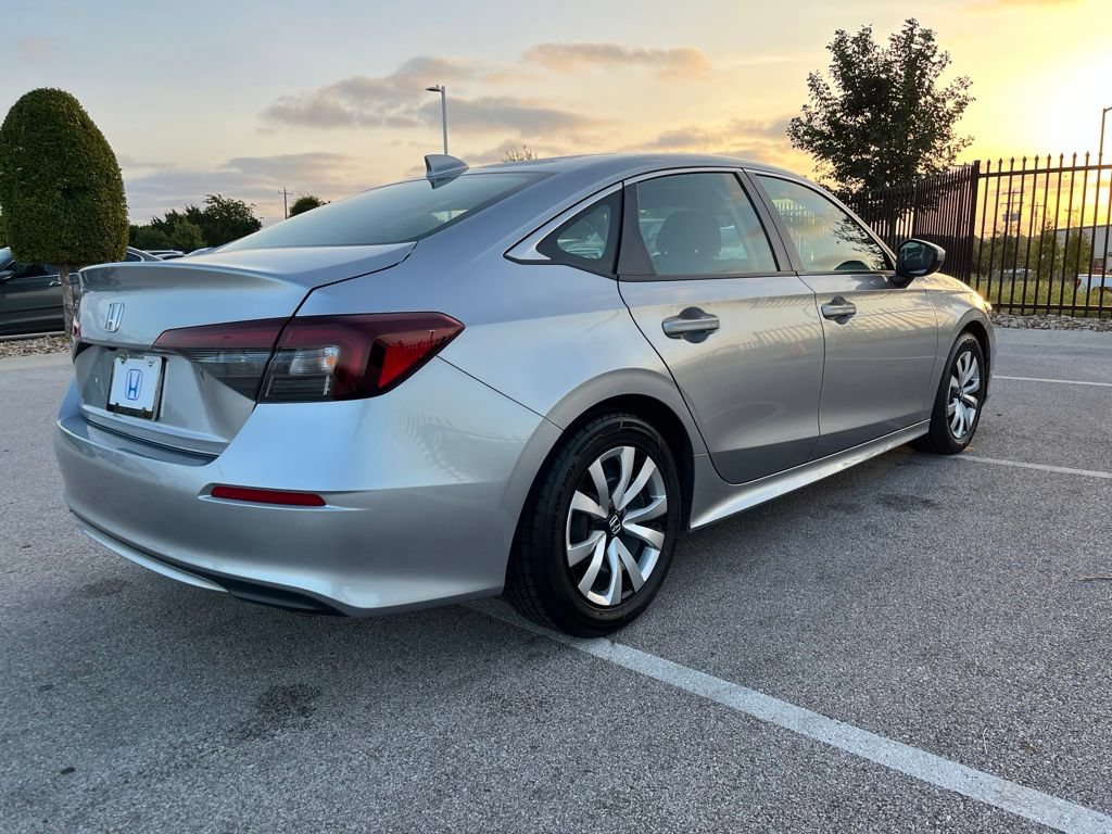 Used 2025 Honda Civic LX image 4