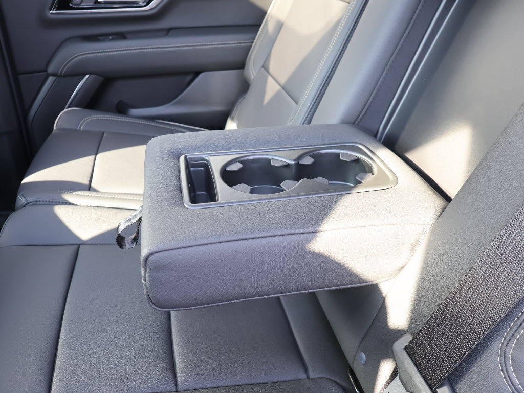 New 2026 GMC Yukon Elevation w/ Technology Package AWD/4WD image 30