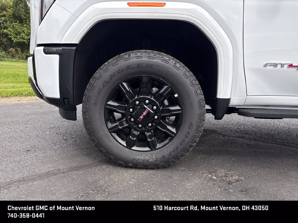New 2026 GMC Sierra 3500 AT4 w/ AT4 Premium Plus Package AWD/4WD image 25
