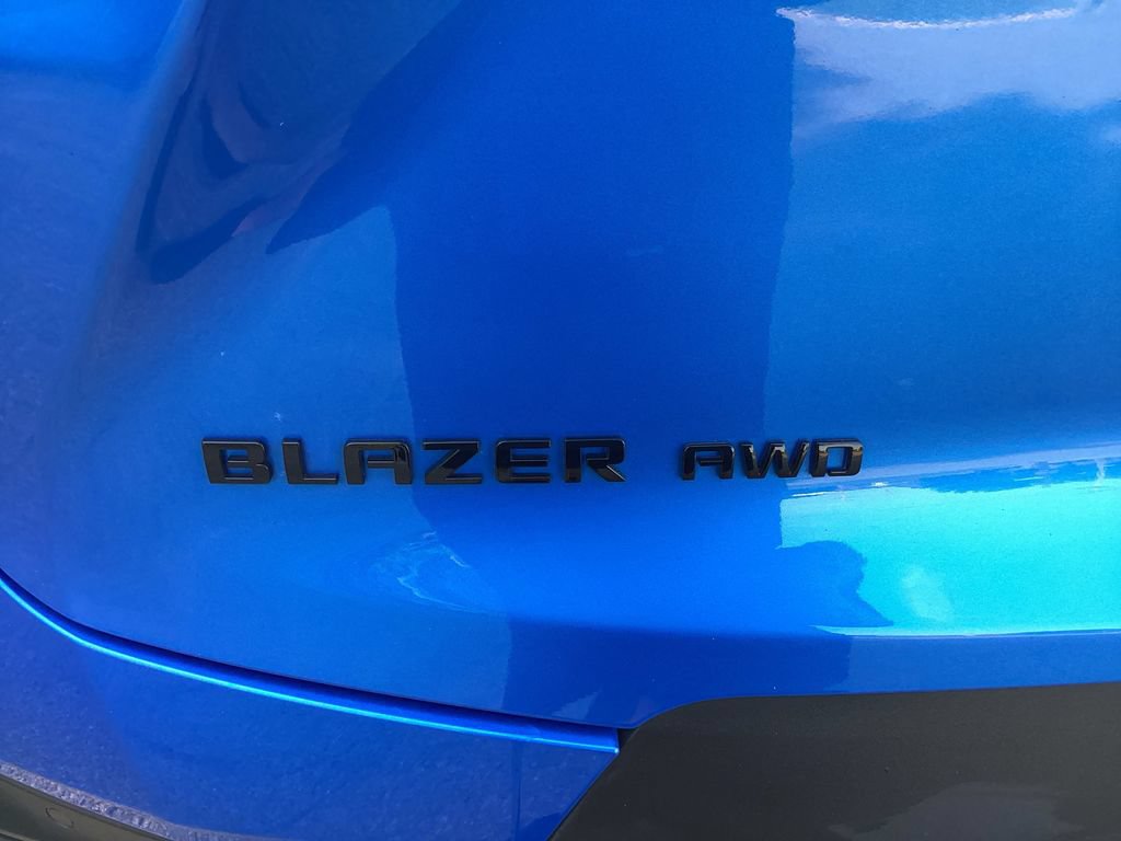 Used 2024 Chevrolet Blazer LT w/ Midnight/Sport Edition AWD/4WD image 24